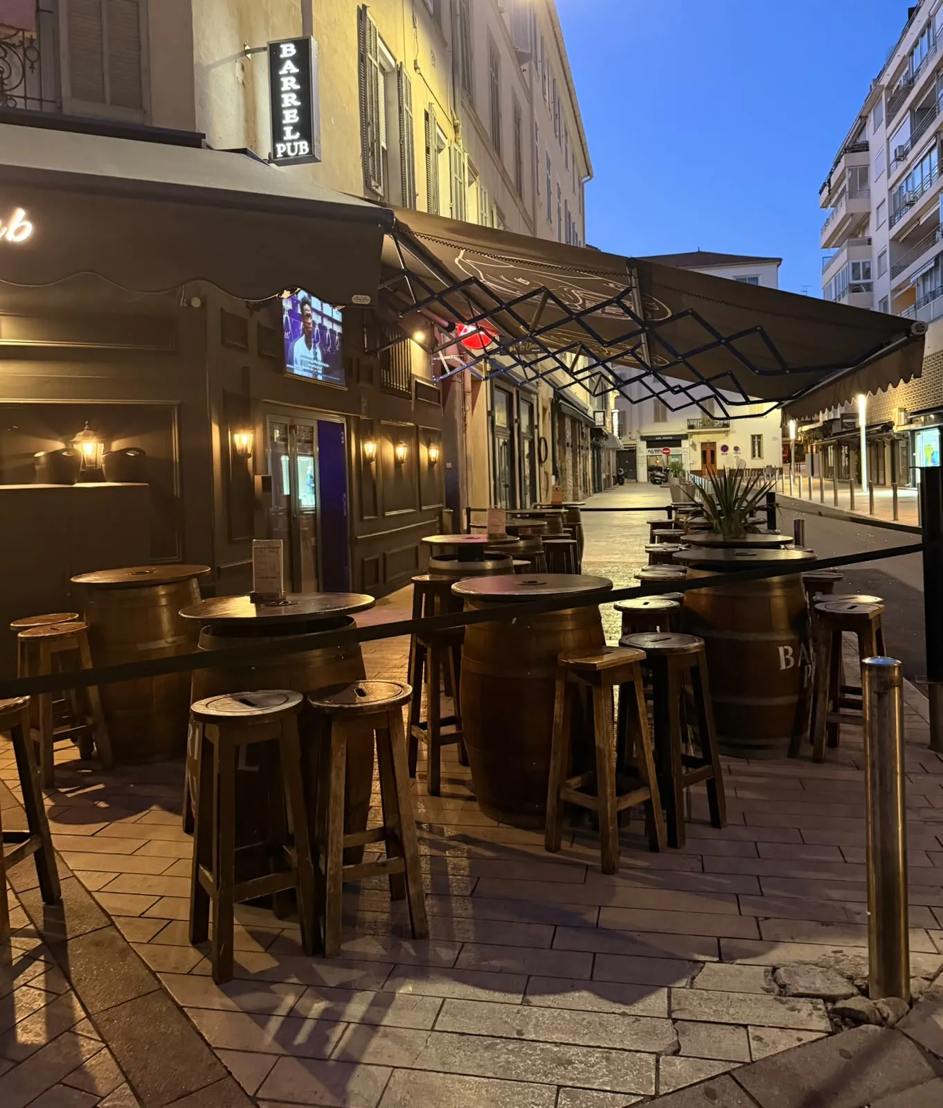 La terrasse la nuit